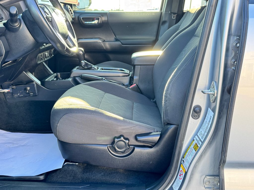 Toyota Tacoma DOUBLE CAB TRD SPORT / GPS / TOILE ET ++++++ 2019 à Thetford Mines, Québec - 31 - w1024h768px