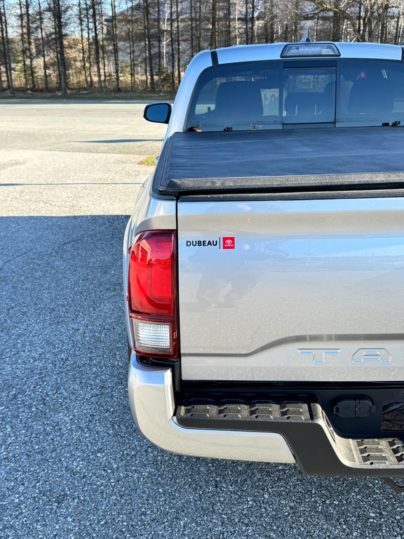 Toyota Tacoma DOUBLE CAB TRD SPORT / GPS / TOILE ET ++++++ 2019 à Thetford Mines, Québec - 21 - w1024h768px