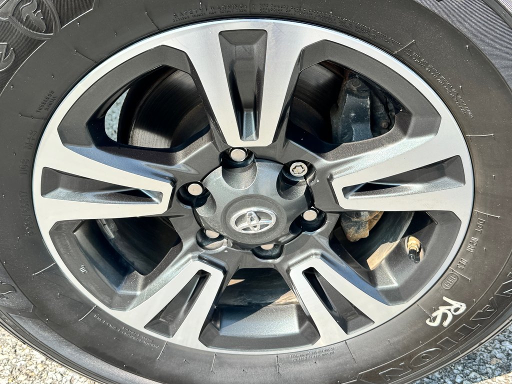 Toyota Tacoma TRD SPORT / MARCHEPIEDS / BARRE TOIT / TOILE ET + 2019 à Thetford Mines, Québec - 15 - w1024h768px