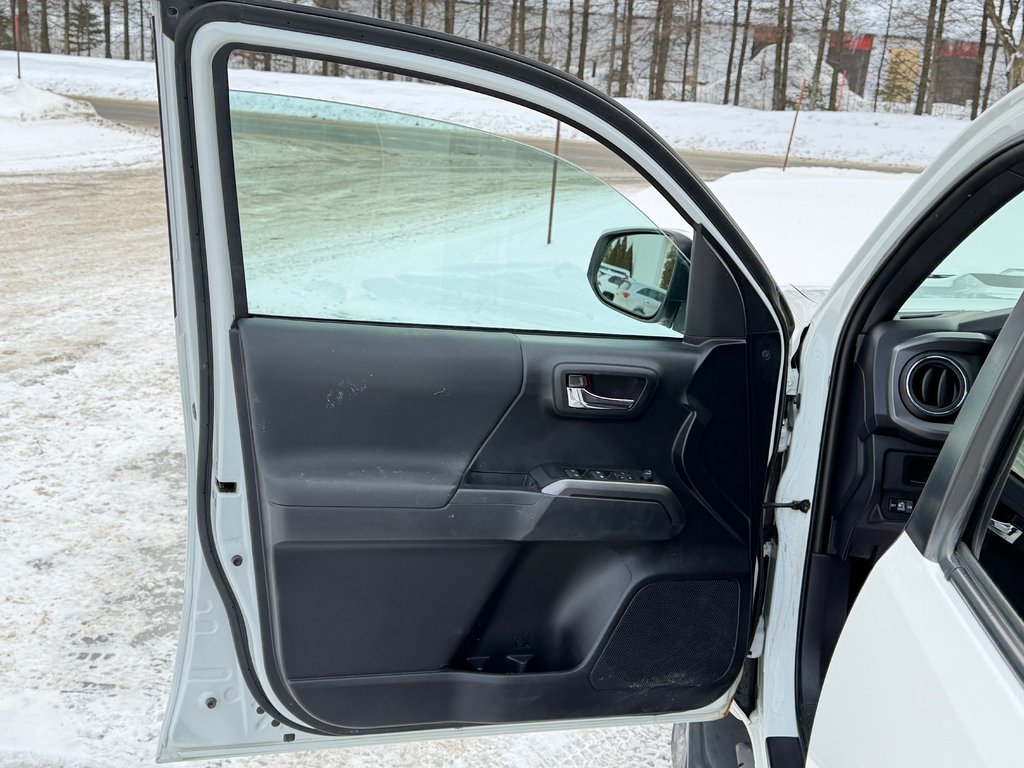 2019 Toyota Tacoma TRD SPORT / MARCHEPIEDS / BARRE TOIT / TOILE ET + in Thetford Mines, Quebec - 28 - w1024h768px