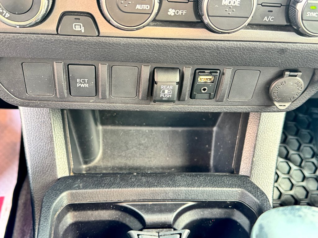 Toyota Tacoma TRD SPORT / MARCHEPIEDS / BARRE TOIT / TOILE ET + 2019 à Thetford Mines, Québec - 48 - w1024h768px