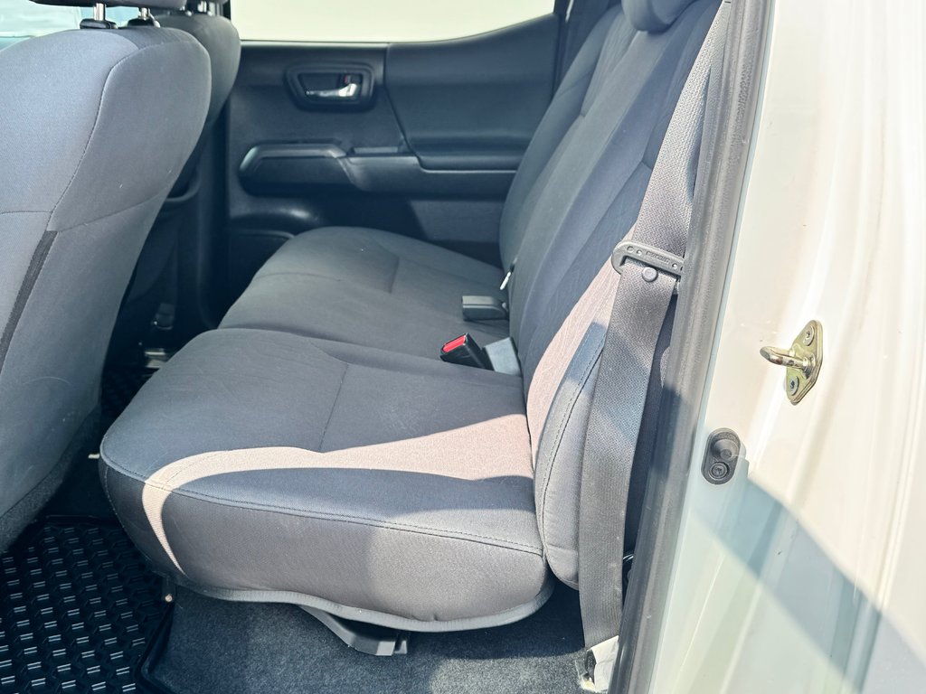 Toyota Tacoma TRD SPORT / MARCHEPIEDS / BARRE TOIT / TOILE ET + 2019 à Thetford Mines, Québec - 60 - w1024h768px