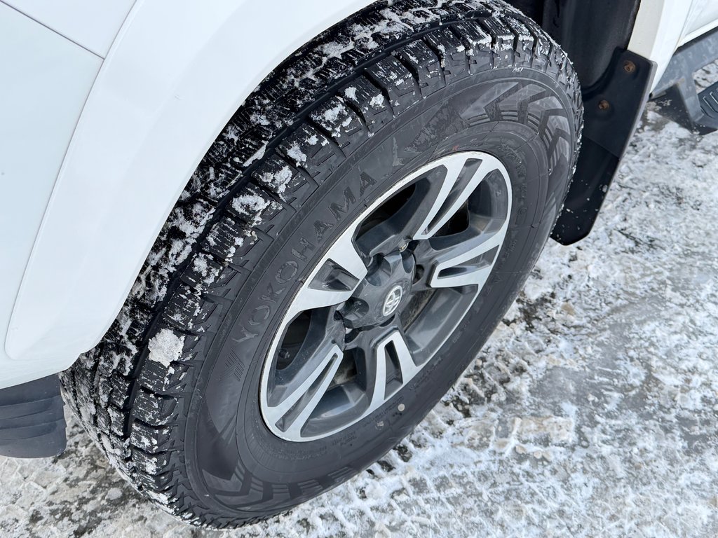 2019 Toyota Tacoma TRD SPORT / MARCHEPIEDS / BARRE TOIT / TOILE ET + in Thetford Mines, Quebec - 12 - w1024h768px
