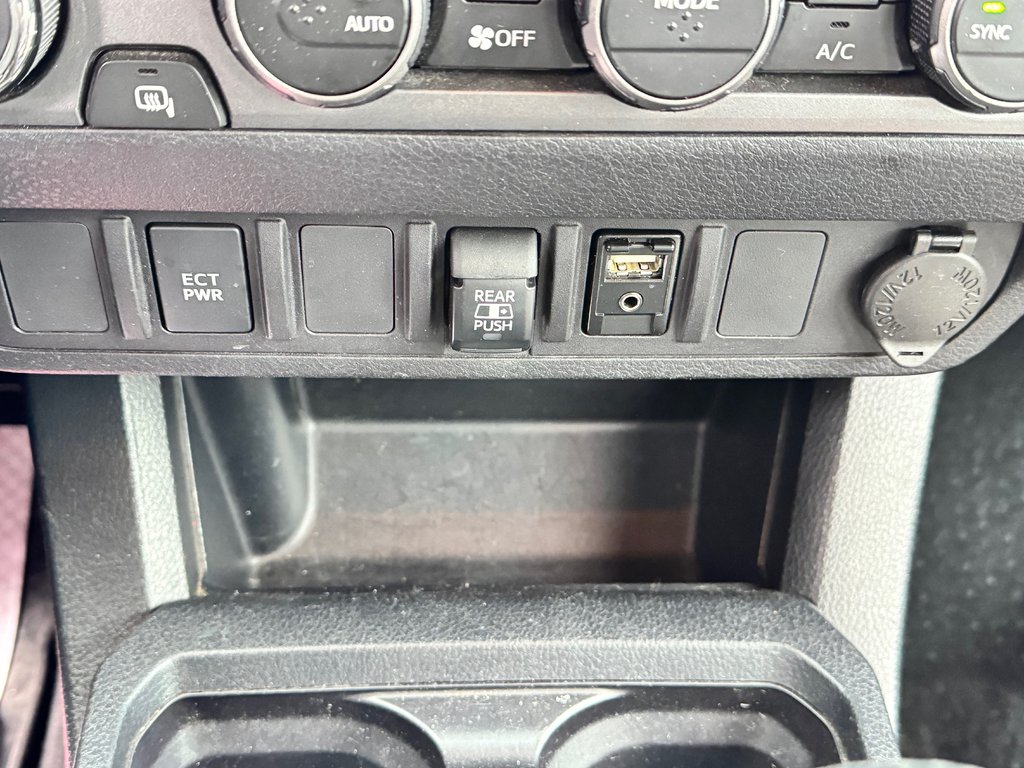 Toyota Tacoma TRD SPORT / MARCHEPIEDS / BARRE TOIT / TOILE ET + 2019 à Thetford Mines, Québec - 58 - w1024h768px