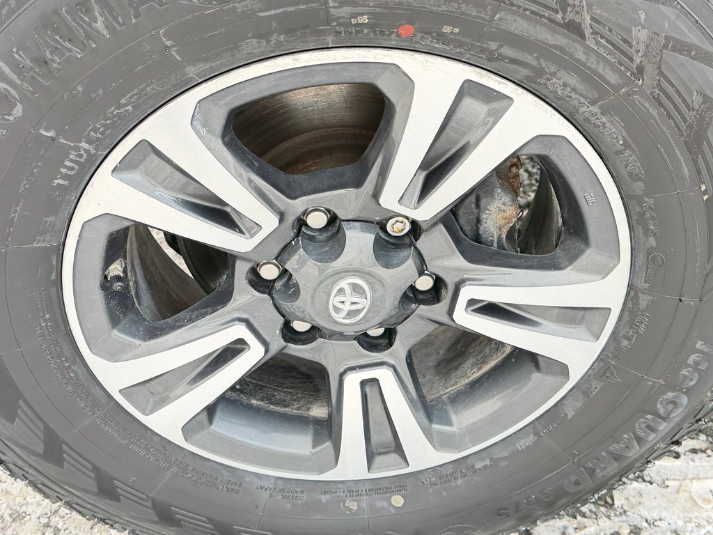 2019 Toyota Tacoma TRD SPORT / MARCHEPIEDS / BARRE TOIT / TOILE ET + in Thetford Mines, Quebec - 13 - w1024h768px
