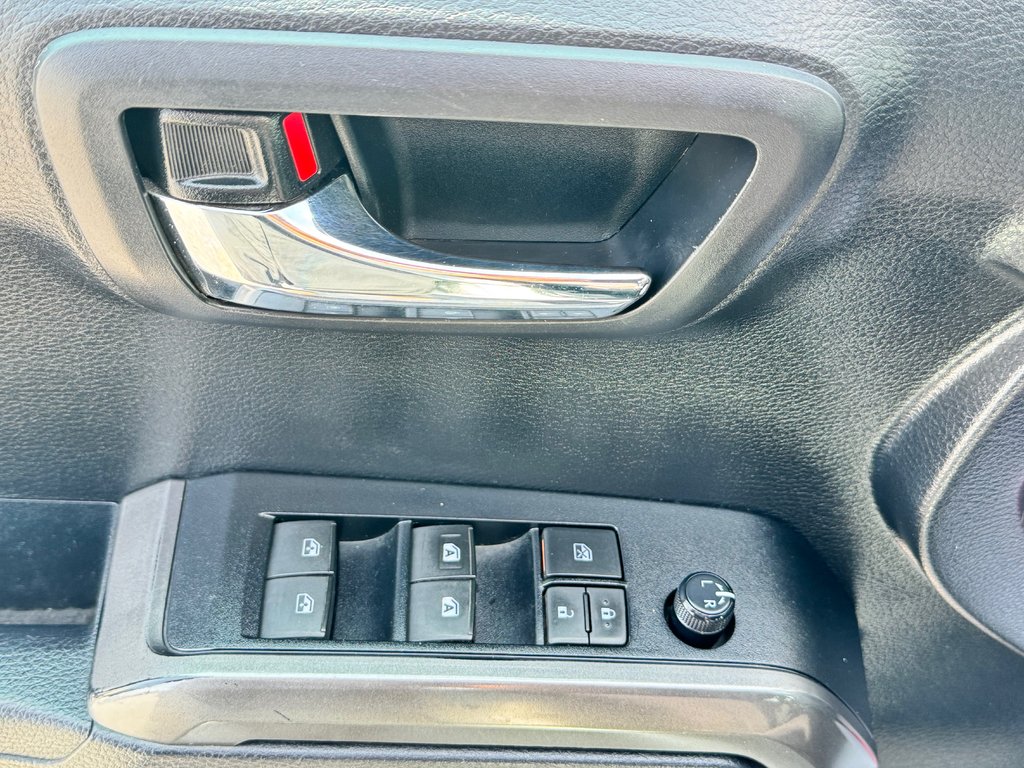 Toyota Tacoma TRD SPORT / MARCHEPIEDS / BARRE TOIT / TOILE ET + 2019 à Thetford Mines, Québec - 29 - w1024h768px