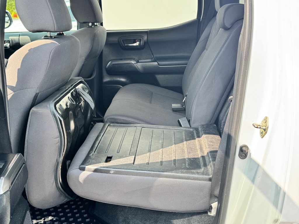 Toyota Tacoma TRD SPORT / MARCHEPIEDS / BARRE TOIT / TOILE ET + 2019 à Thetford Mines, Québec - 61 - w1024h768px