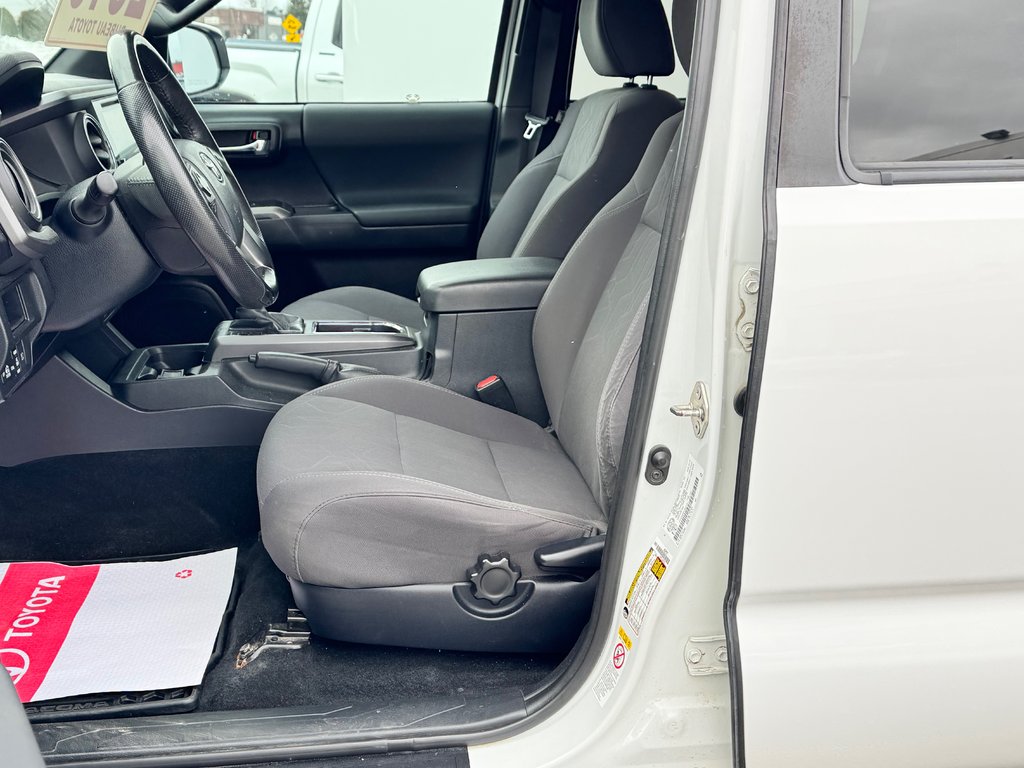 Toyota Tacoma TRD SPORT / MARCHEPIEDS / BARRE TOIT / TOILE ET + 2019 à Thetford Mines, Québec - 39 - w1024h768px