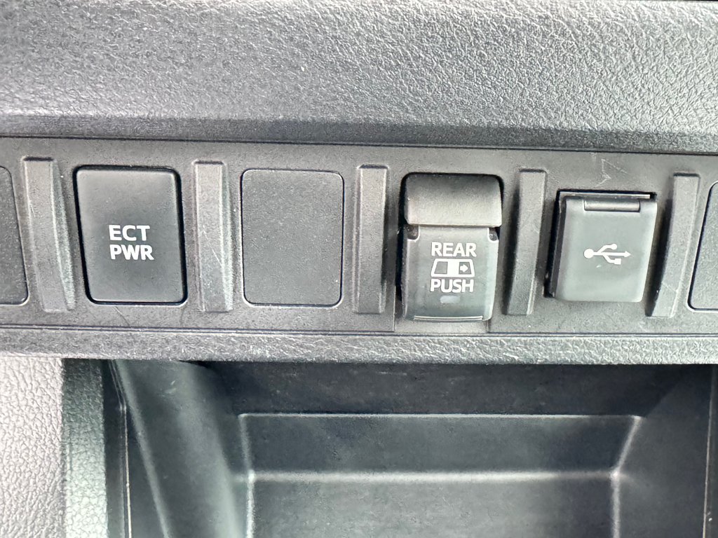 Toyota Tacoma DOUBLE CAB TRD SPORT 4X4 / BAS KILOS / AUBAINE / 2020 à Thetford Mines, Québec - 49 - w1024h768px