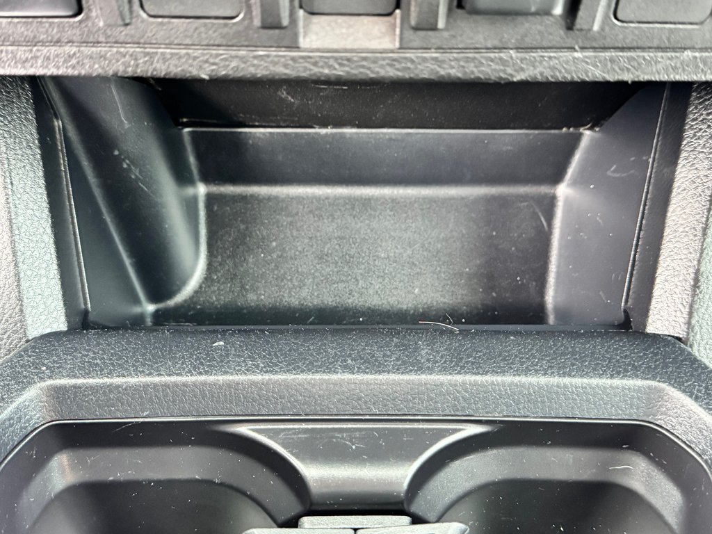 Toyota Tacoma ACCÈS CAB / TRD OFF ROAD / TRÈS BAS KILOS / SYSTÈME CRAWL / 2020 à Thetford Mines, Québec - 50 - w1024h768px
