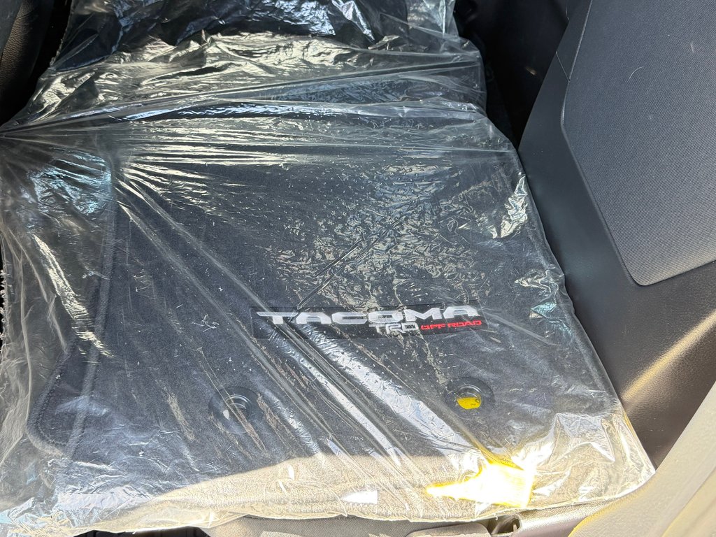 2020 Toyota Tacoma ACCÈS CAB / TRD OFF-ROAD 4X4  / AUTOM / UN BIJOU / in Thetford Mines, Quebec - 65 - w1024h768px