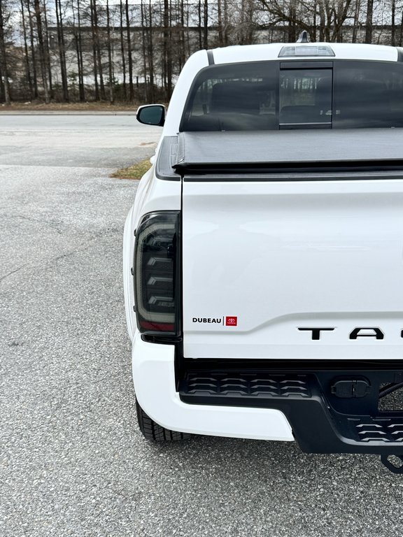 Toyota Tacoma DOUBLE CAB TRD SPORT / CUIR / LIFT KIT / COUVRE CAISSE / MARCHE PIED 2021 à Thetford Mines, Québec - 22 - w1024h768px
