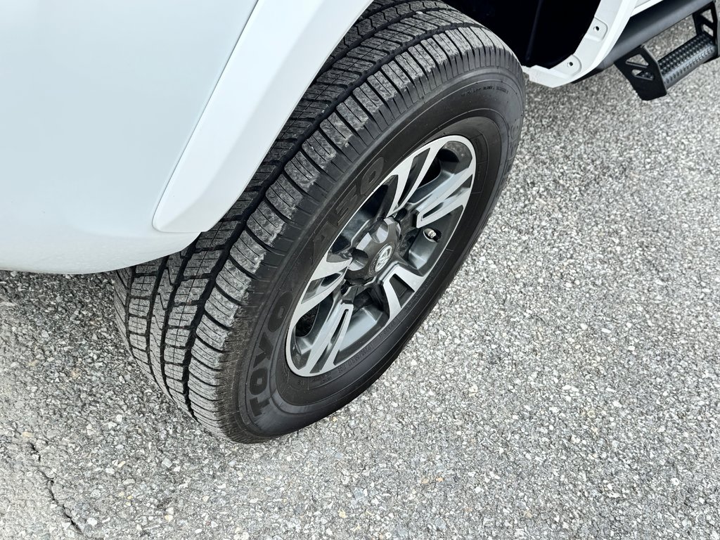 Toyota Tacoma DOUBLE CAB TRD SPORT / CUIR / LIFT KIT / COUVRE CAISSE / MARCHE PIED 2021 à Thetford Mines, Québec - 14 - w1024h768px