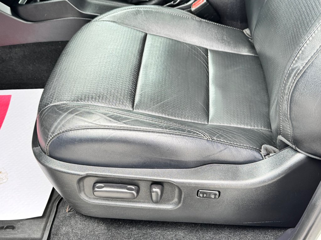 Toyota Tacoma DOUBLE CAB TRD SPORT / CUIR / LIFT KIT / COUVRE CAISSE / MARCHE PIED 2021 à Thetford Mines, Québec - 36 - w1024h768px