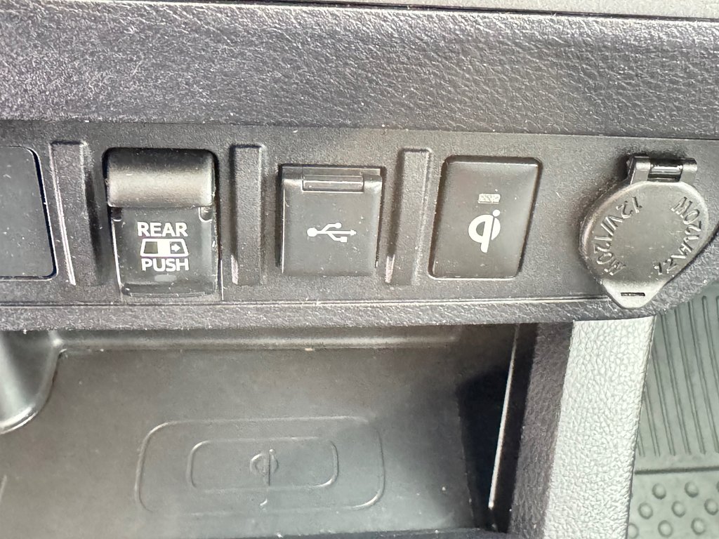 Toyota Tacoma DOUBLE CAB TRD SPORT / CUIR / LIFT KIT / COUVRE CAISSE / MARCHE PIED 2021 à Thetford Mines, Québec - 55 - w1024h768px