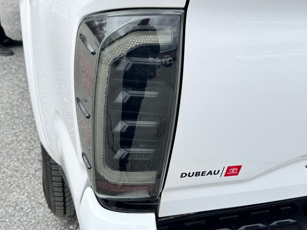 Toyota Tacoma DOUBLE CAB TRD SPORT / CUIR / LIFT KIT / COUVRE CAISSE / MARCHE PIED 2021 à Thetford Mines, Québec - 72 - w1024h768px