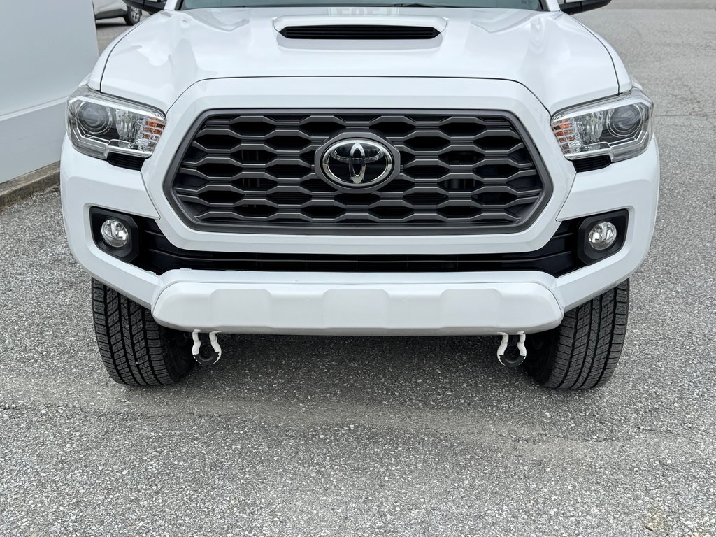Toyota Tacoma DOUBLE CAB TRD SPORT / CUIR / LIFT KIT / COUVRE CAISSE / MARCHE PIED 2021 à Thetford Mines, Québec - 13 - w1024h768px