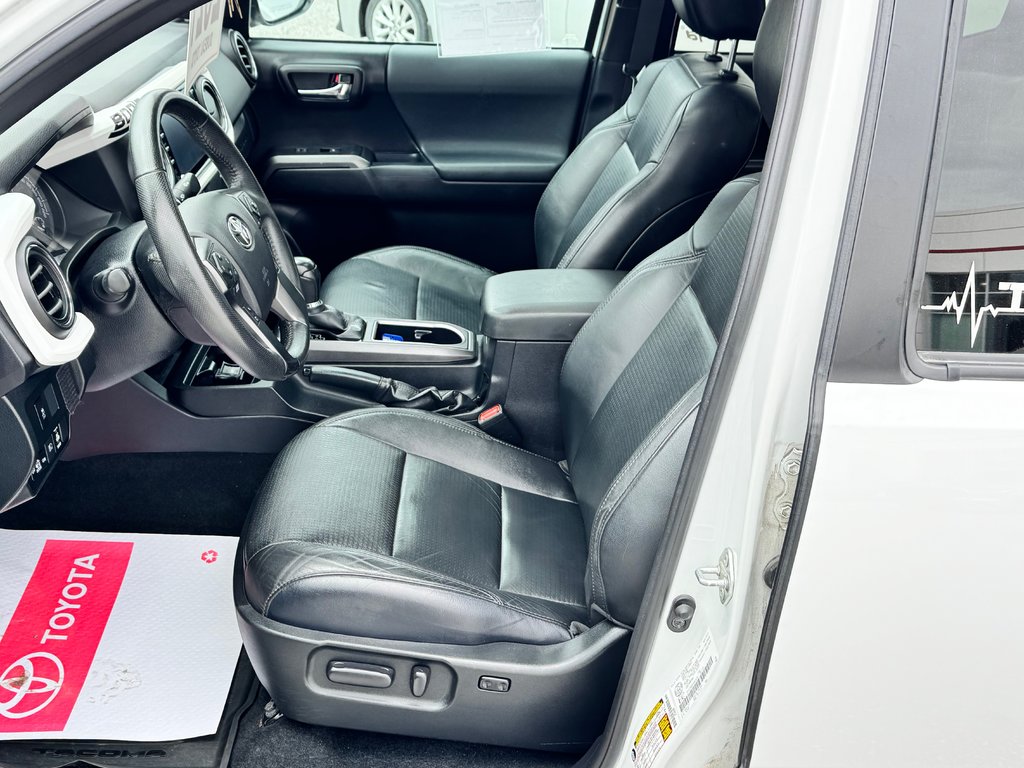 Toyota Tacoma DOUBLE CAB TRD SPORT / CUIR / LIFT KIT / COUVRE CAISSE / MARCHE PIED 2021 à Thetford Mines, Québec - 32 - w1024h768px