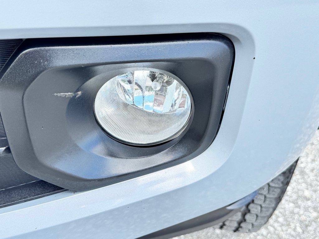 Toyota Tacoma DOUBLE CAB 4X4 TRAIL SHORT BOX / COMME NEUF !! / 2021 à Thetford Mines, Québec - 11 - w1024h768px