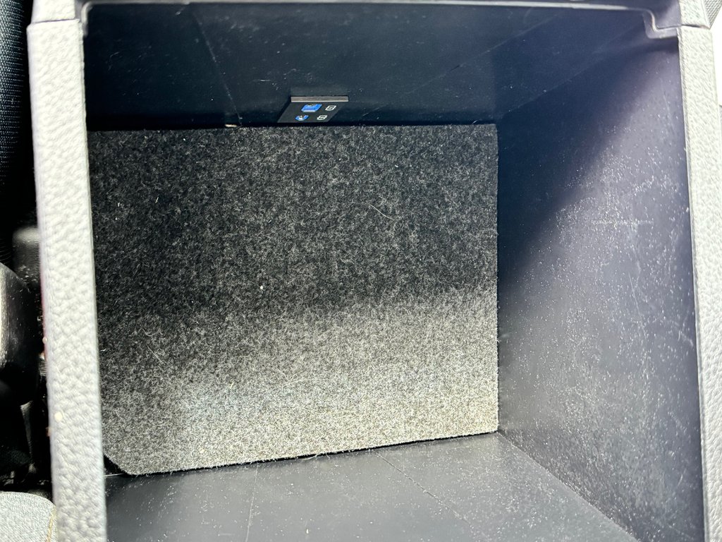 Toyota Tacoma DOUBLE CAB 4X4 TRAIL SHORT BOX / COMME NEUF !! / 2021 à Thetford Mines, Québec - 55 - w1024h768px