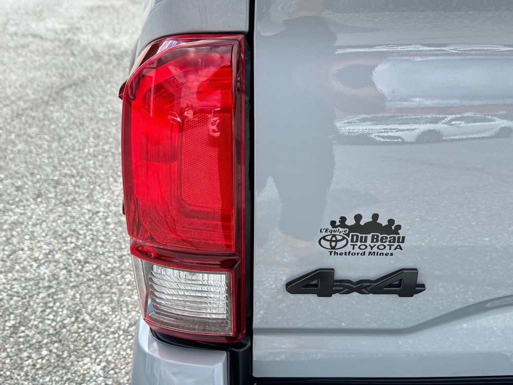 Toyota Tacoma DOUBLE CAB 4X4 TRAIL SHORT BOX / COMME NEUF !! / 2021 à Thetford Mines, Québec - 23 - w1024h768px