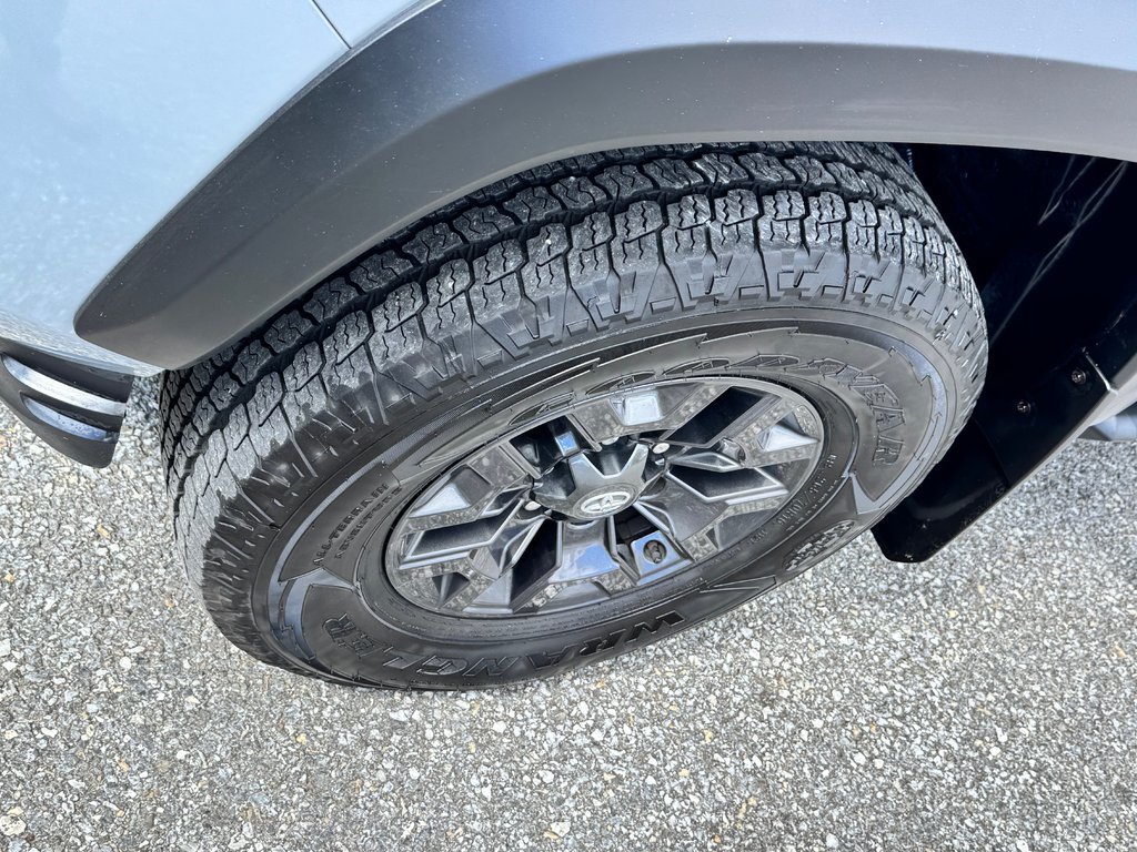 Toyota Tacoma DOUBLE CAB 4X4 TRAIL SHORT BOX / COMME NEUF !! / 2021 à Thetford Mines, Québec - 14 - w1024h768px