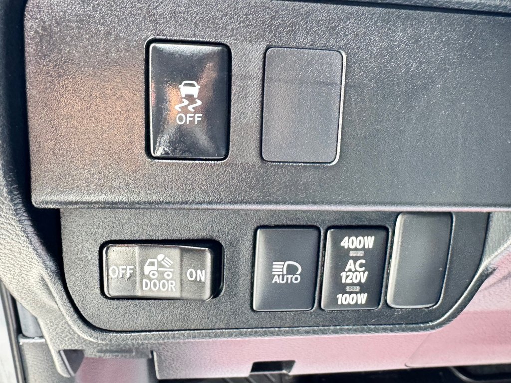 Toyota Tacoma DOUBLE CAB 4X4 TRAIL SHORT BOX / COMME NEUF !! / 2021 à Thetford Mines, Québec - 36 - w1024h768px
