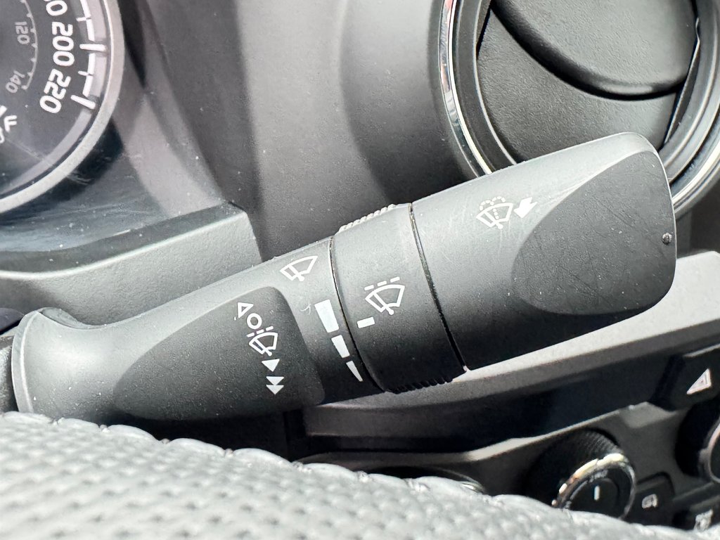 2021 Toyota Tacoma D-CAB TRD OFFROAD PREMIUM / CUIR / TOIT / CRAWL / COVER RIGIDE / in Thetford Mines, Quebec - 45 - w1024h768px