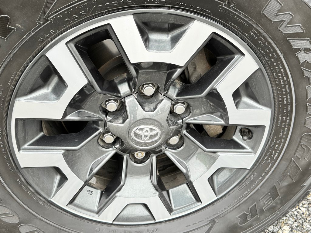 2021 Toyota Tacoma D-CAB TRD OFFROAD PREMIUM / CUIR / TOIT / CRAWL / COVER RIGIDE / in Thetford Mines, Quebec - 15 - w1024h768px