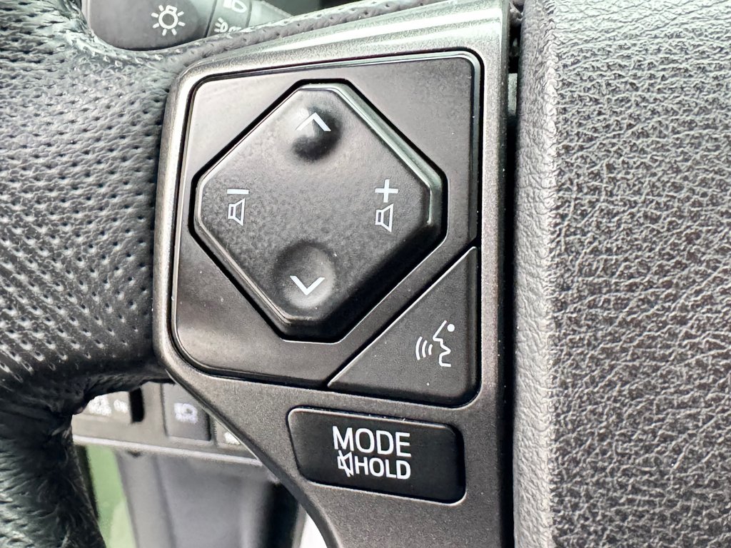 2021 Toyota Tacoma D-CAB TRD OFFROAD PREMIUM / CUIR / TOIT / CRAWL / COVER RIGIDE / in Thetford Mines, Quebec - 39 - w1024h768px