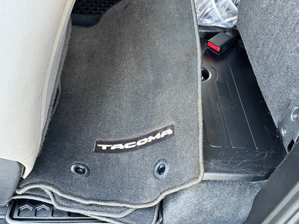 2021 Toyota Tacoma ACCES CAB SR 3.5L / AUTOM / 4X4 / MEGA DEAL / in Thetford Mines, Quebec - 53 - w1024h768px