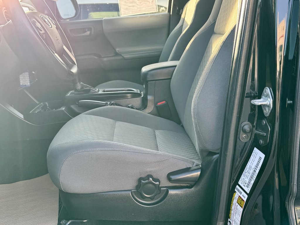 2021 Toyota Tacoma ACCES CAB SR 3.5L / AUTOM / 4X4 / MEGA DEAL / in Thetford Mines, Quebec - 26 - w1024h768px