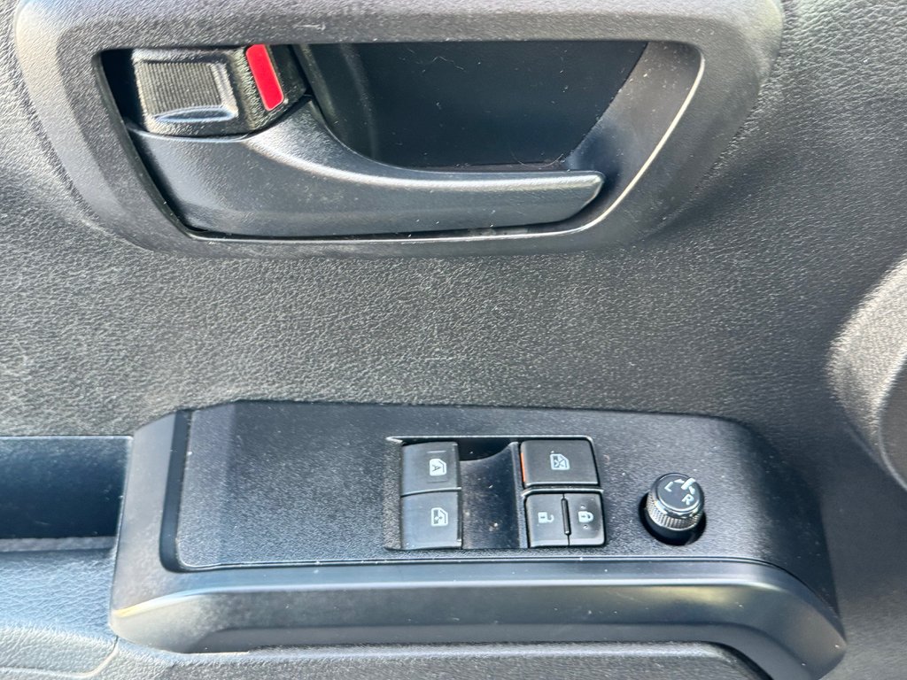 2021 Toyota Tacoma ACCES CAB SR 3.5L / AUTOM / 4X4 / MEGA DEAL / in Thetford Mines, Quebec - 24 - w1024h768px