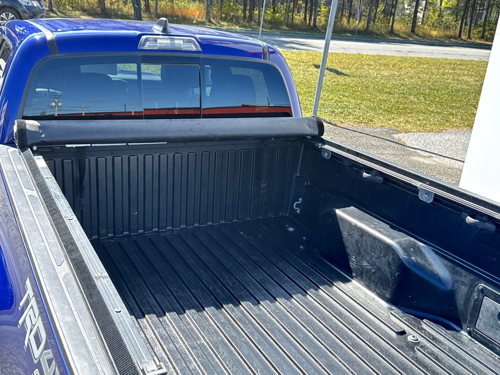 Toyota Tacoma D-CAB TRD SPORT PREMIUM / PEA 22-06-27=100KM 2022 à Thetford Mines, Québec - 74 - w1024h768px