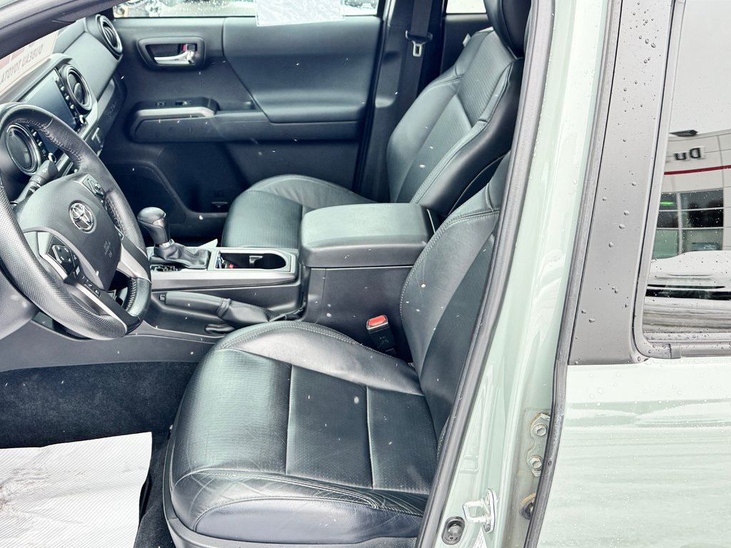 2022 Toyota Tacoma D-CAB TRD SPORT PREMIUM 4X4 / COULEUR TRÈS RARE / in Thetford Mines, Quebec - 35 - w1024h768px