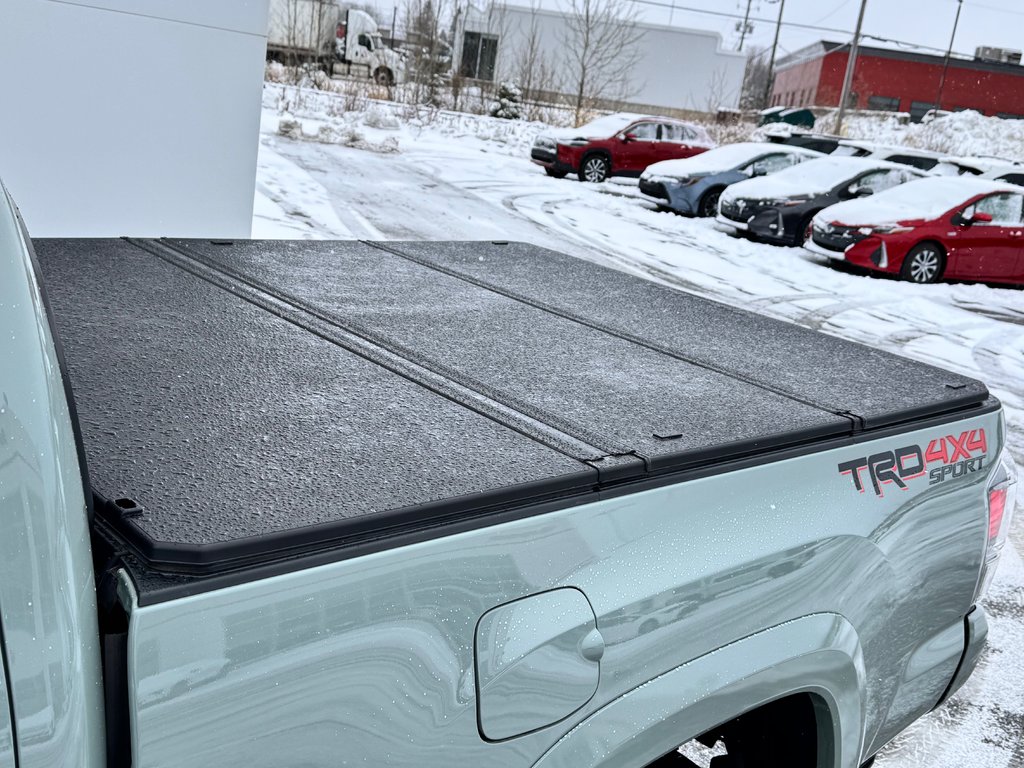 2022 Toyota Tacoma D-CAB TRD SPORT PREMIUM 4X4 / COULEUR TRÈS RARE / in Thetford Mines, Quebec - 24 - w1024h768px