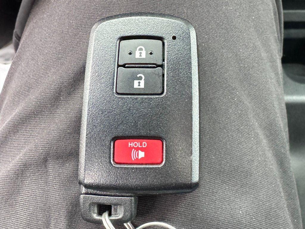 2022 Toyota Tacoma D-CAB TRD SPORT PREMIUM 4X4 / COULEUR TRÈS RARE / in Thetford Mines, Quebec - 68 - w1024h768px