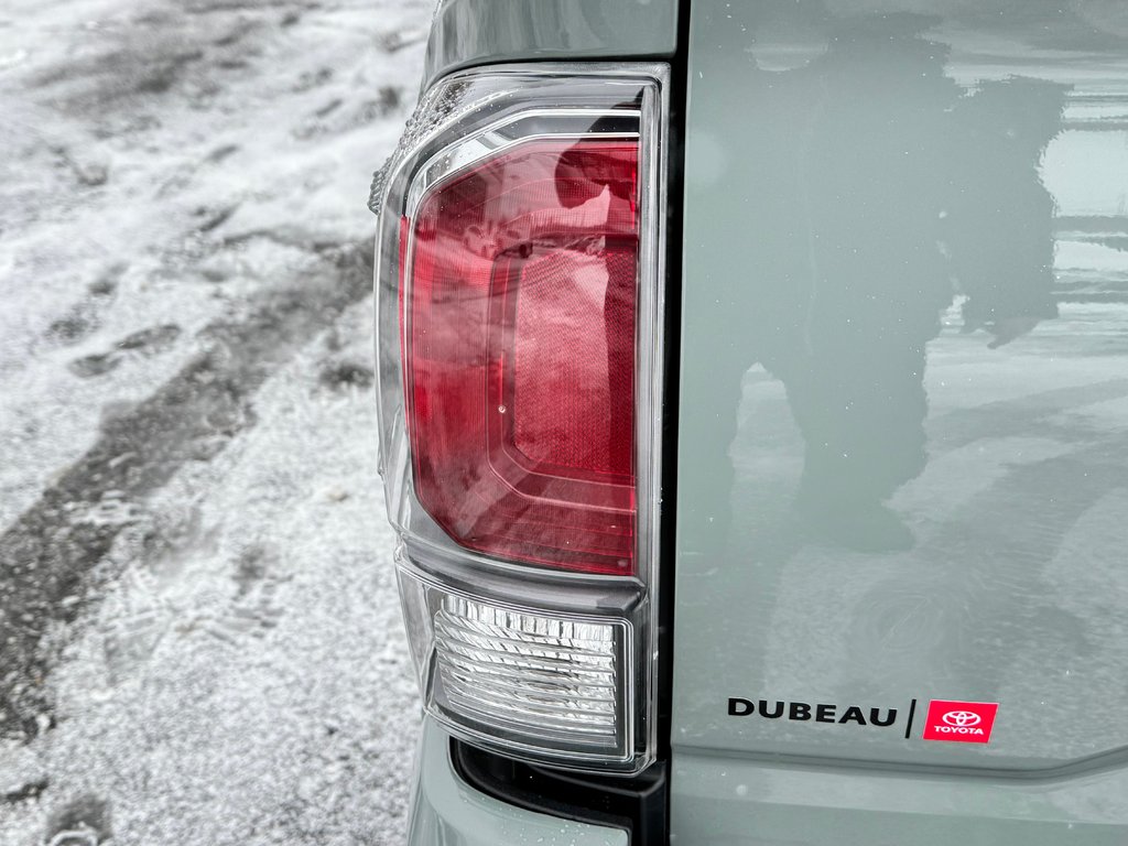 2022 Toyota Tacoma D-CAB TRD SPORT PREMIUM 4X4 / COULEUR TRÈS RARE / in Thetford Mines, Quebec - 27 - w1024h768px