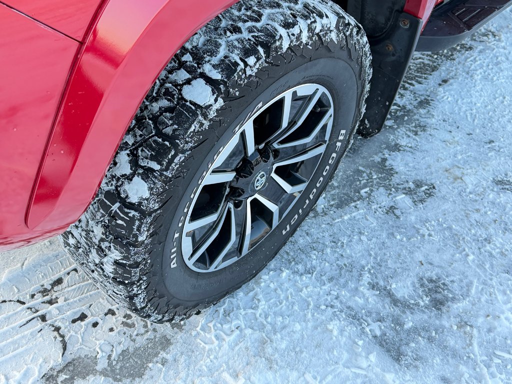 2022 Toyota Tacoma D-CAB / TRD SPORT*MARCHEPIEDS*TOILE / AUBAINE / in Thetford Mines, Quebec - 14 - w1024h768px