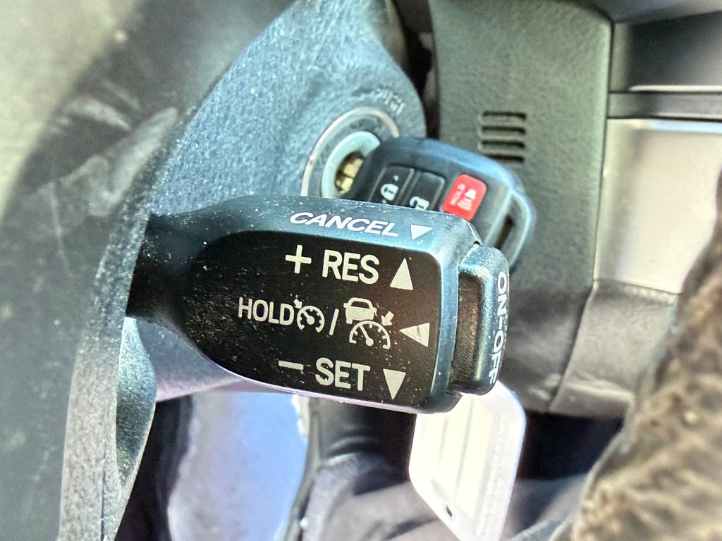 Toyota Tacoma D-CAB SR5 / PEA 28-10-26=100KM / MARCHEPIEDS / TOILE / 2022 à Thetford Mines, Québec - 38 - w1024h768px