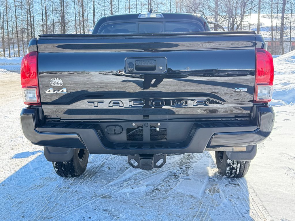 Toyota Tacoma D-CAB SR5 / PEA 28-10-26=100KM / MARCHEPIEDS / TOILE / 2022 à Thetford Mines, Québec - 25 - w1024h768px