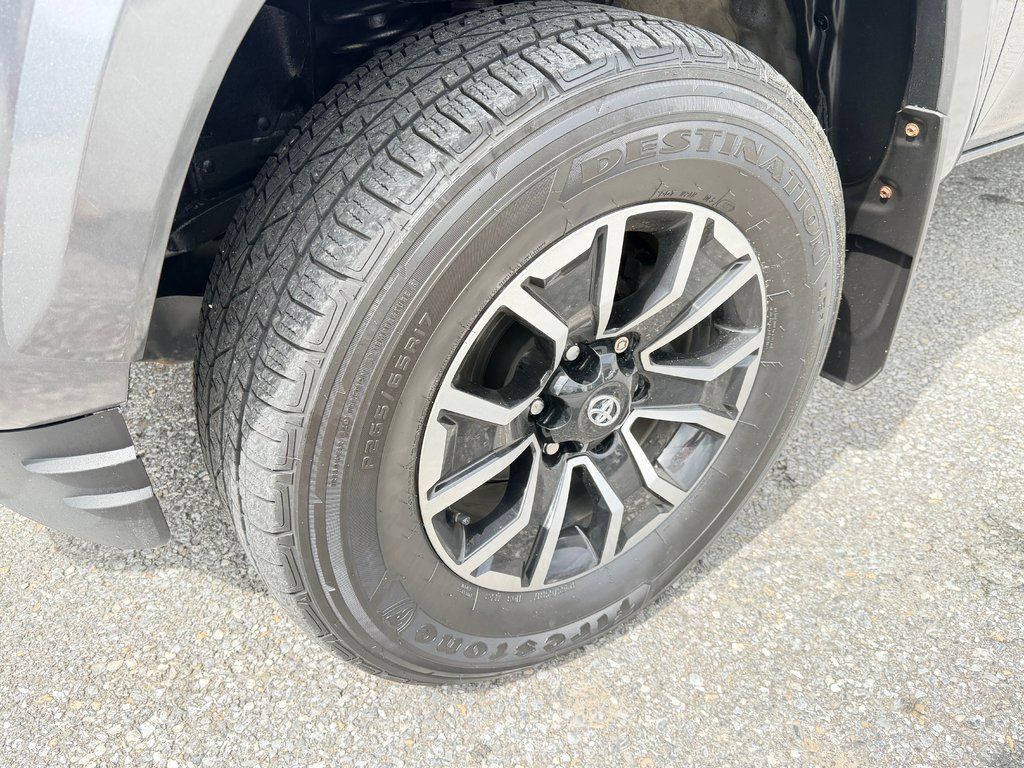 Toyota Tacoma D-CAB / TRD SPORT / 79.950KM / BEAU CAMION !! / 2022 à Thetford Mines, Québec - 15 - w1024h768px