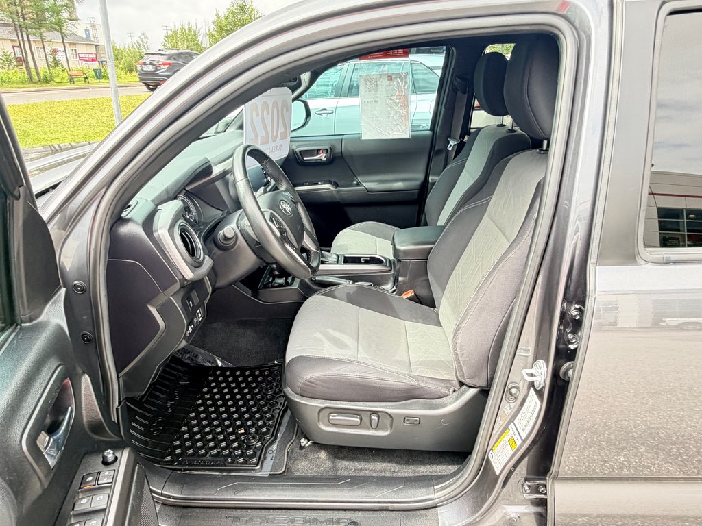 Toyota Tacoma D-CAB / TRD SPORT / 79.950KM / BEAU CAMION !! / 2022 à Thetford Mines, Québec - 29 - w1024h768px