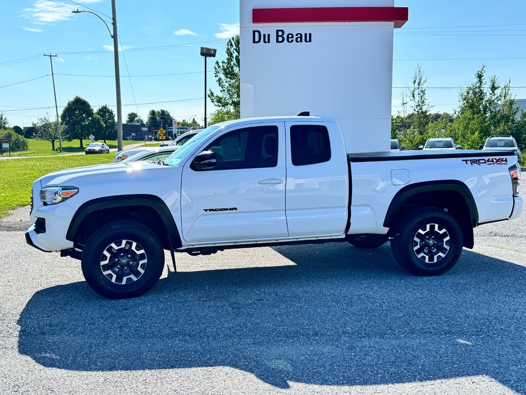 2023 Toyota Tacoma TRD OFFROAD MANUELLE / GPS / PNEUS NEUFS / TOILE / in Thetford Mines, Quebec - 8 - w1024h768px