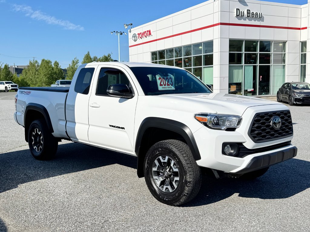 2023 Toyota Tacoma TRD OFFROAD MANUELLE / GPS / PNEUS NEUFS / TOILE / in Thetford Mines, Quebec - 4 - w1024h768px