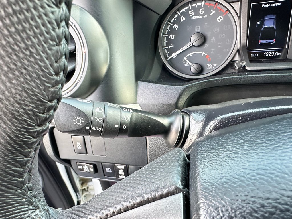 2023 Toyota Tacoma TRD SPORT / 19.500KM WOW !!! / A QUI LA CHANCE ? / in Thetford Mines, Quebec - 42 - w1024h768px