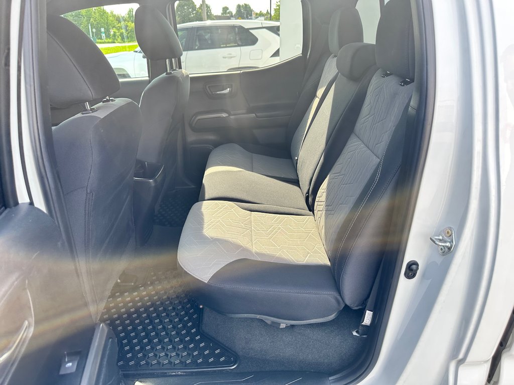 2023 Toyota Tacoma TRD SPORT / 19.500KM WOW !!! / A QUI LA CHANCE ? / in Thetford Mines, Quebec - 50 - w1024h768px