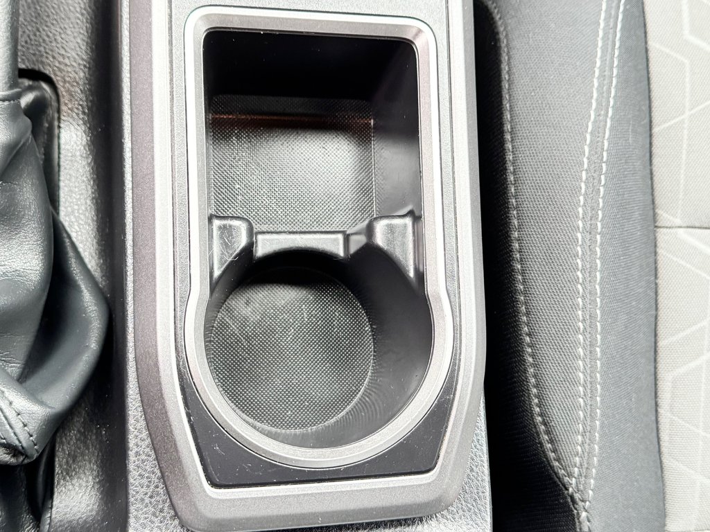 Toyota Tacoma AUTOM / TRD OFF ROAD / CRAWL / TRÈS BAS KILOS / PEA 18-04-28=100km / 2023 à Thetford Mines, Québec - 59 - w1024h768px