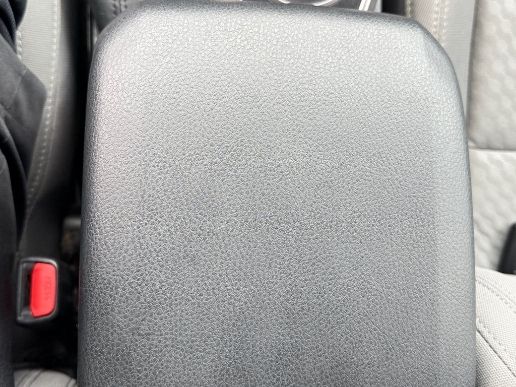 2023 Toyota Tacoma D-CAB SR5 4X4 / 36.000KM WOW / BCP ACCESSOIRES / in Thetford Mines, Quebec - 52 - w1024h768px