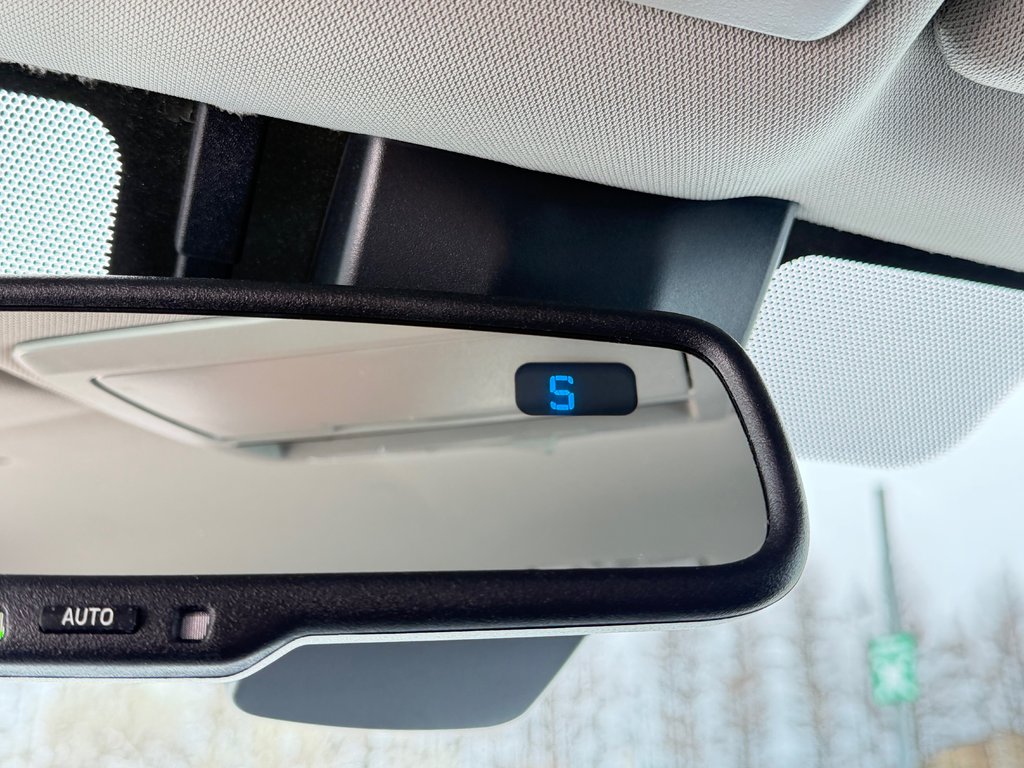 2023 Toyota Tacoma D-CAB SR5 4X4 / 36.000KM WOW / BCP ACCESSOIRES / in Thetford Mines, Quebec - 56 - w1024h768px